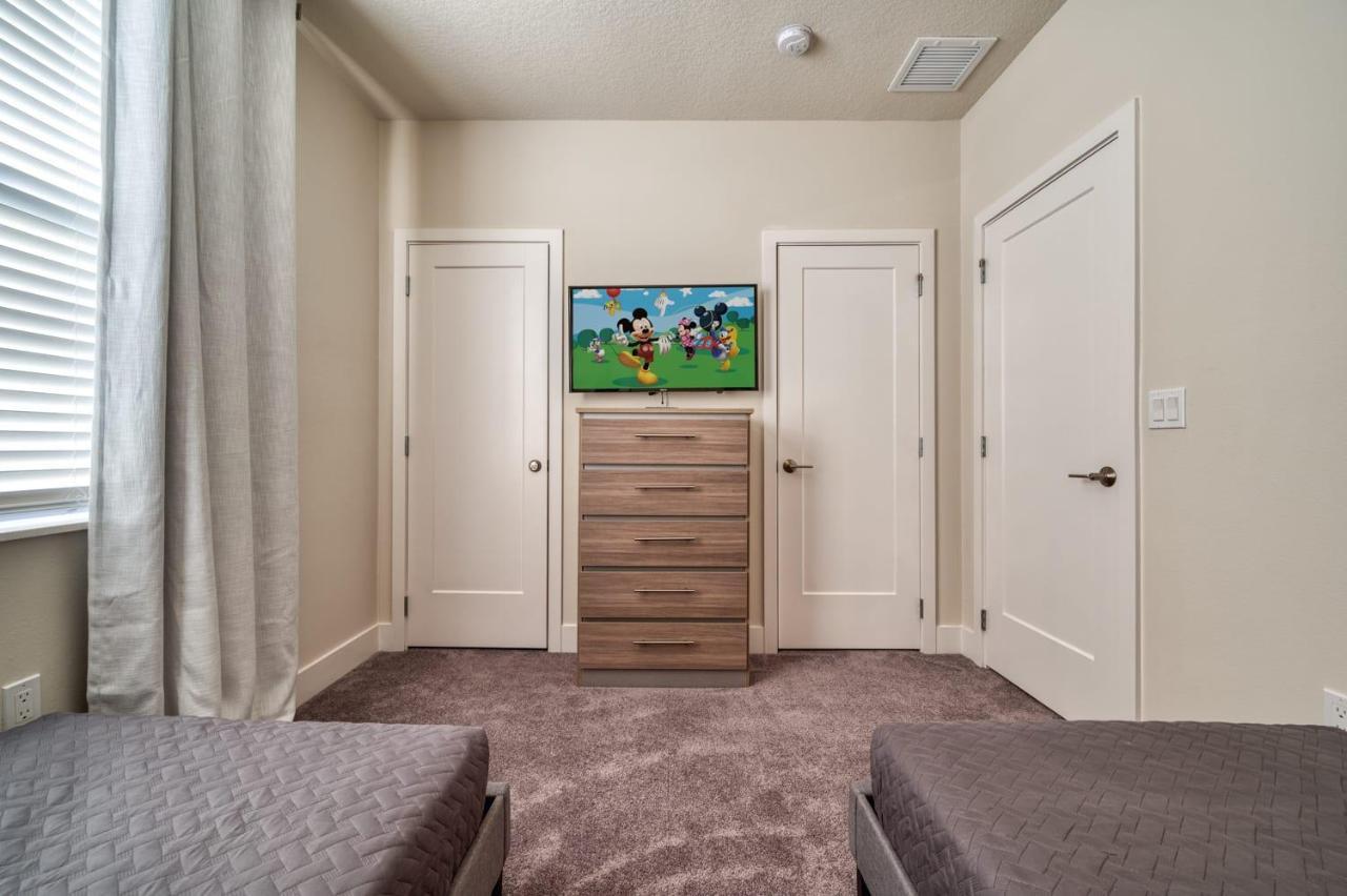 Four Corners Comfortable Townhome With Private Pool Near Disney מראה חיצוני תמונה